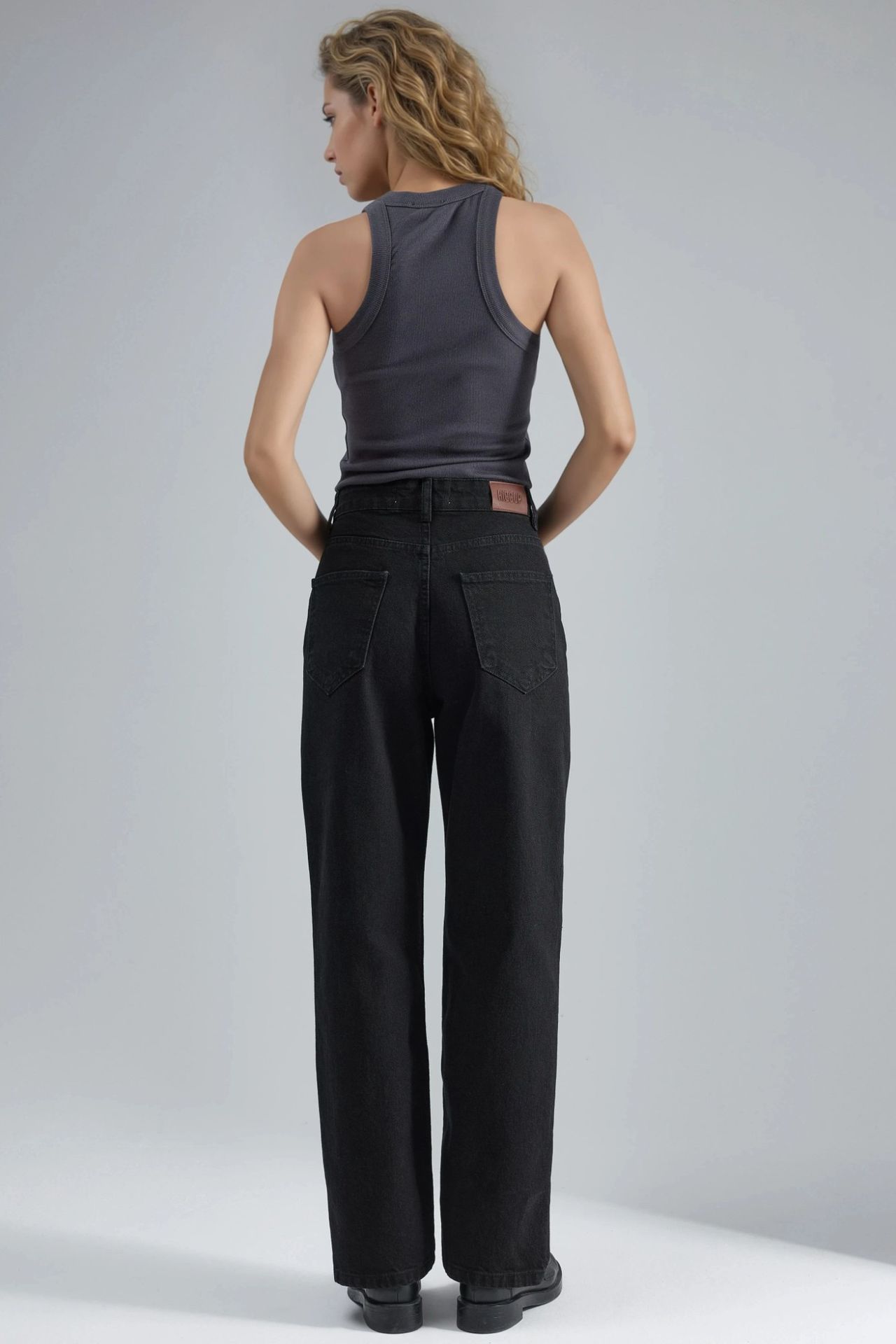 High Waist Mom Jeans 3