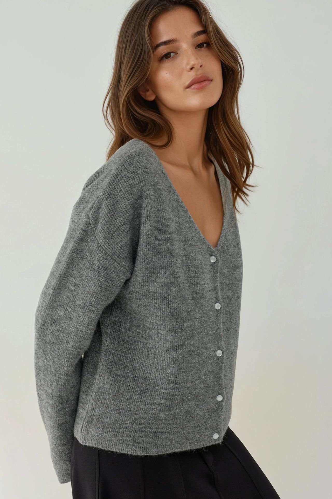 Ultra Soft V-neck Buttoned Dual-use Cardigan 5
