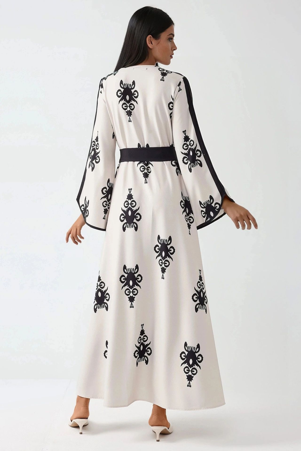 Printed Crew Neck Maxi Dress with Arched Detail