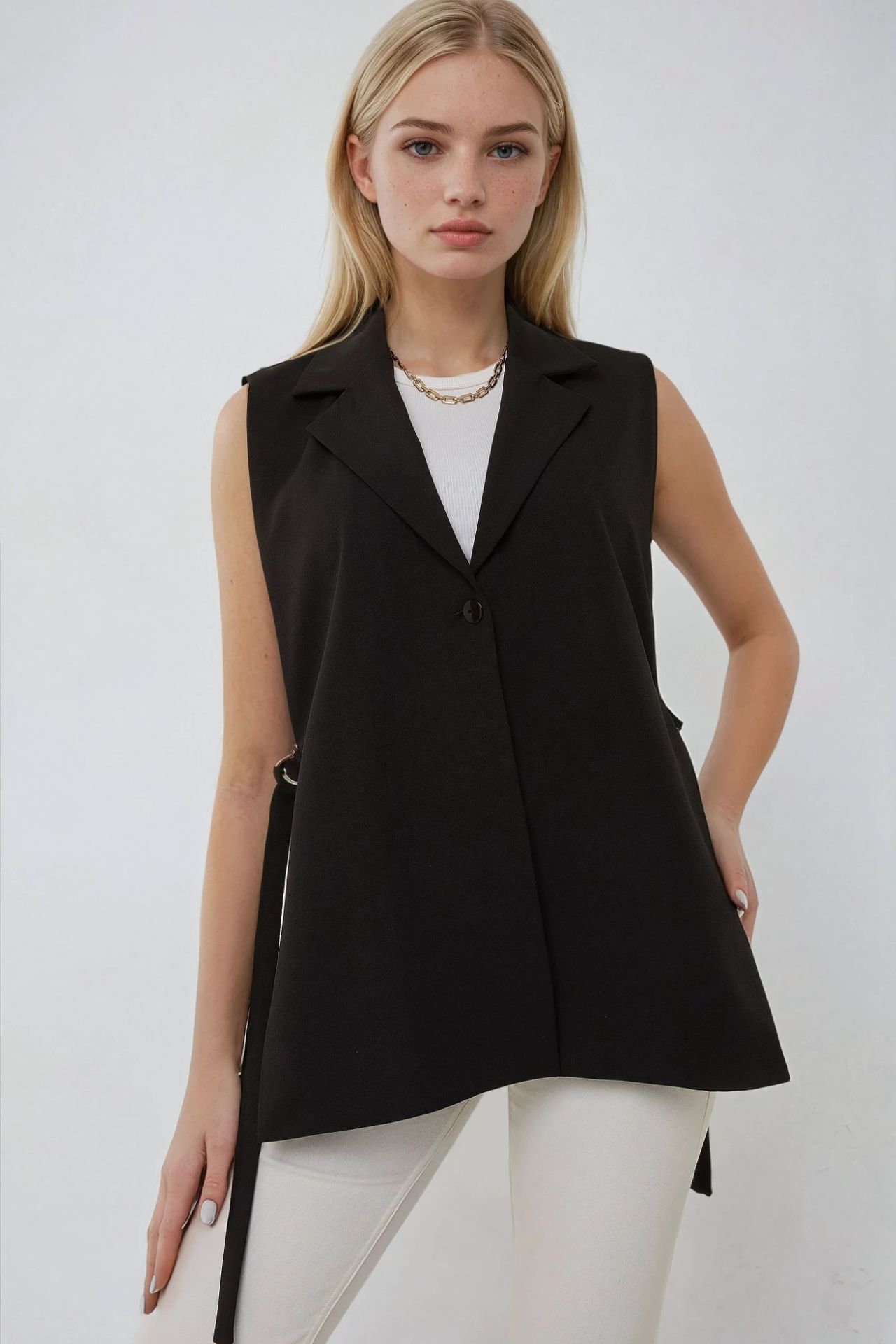 Accessory Detailed Vest with Jacket Collar