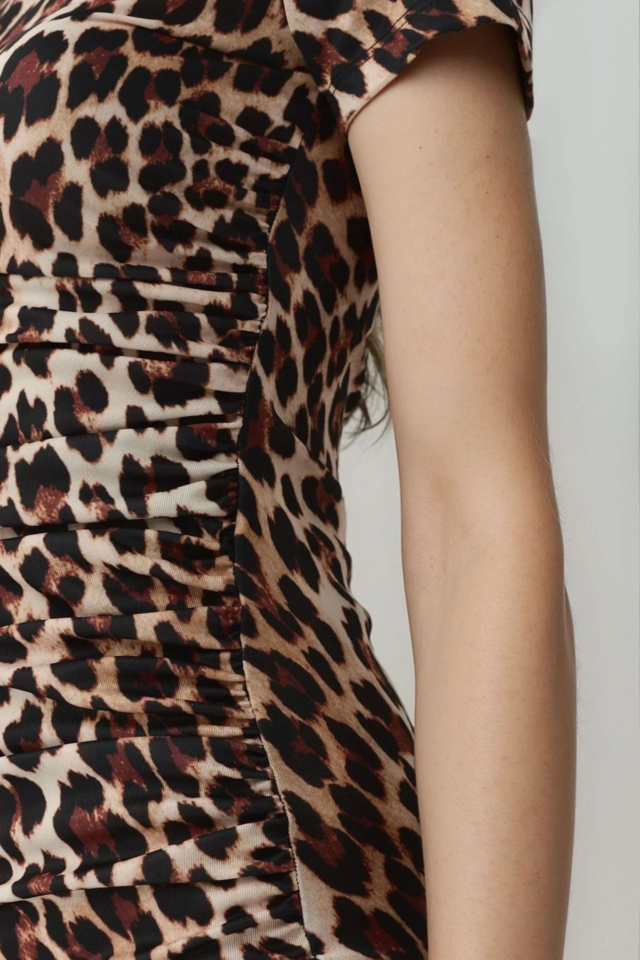 Leopard Print Fitted Maxi Dress 3