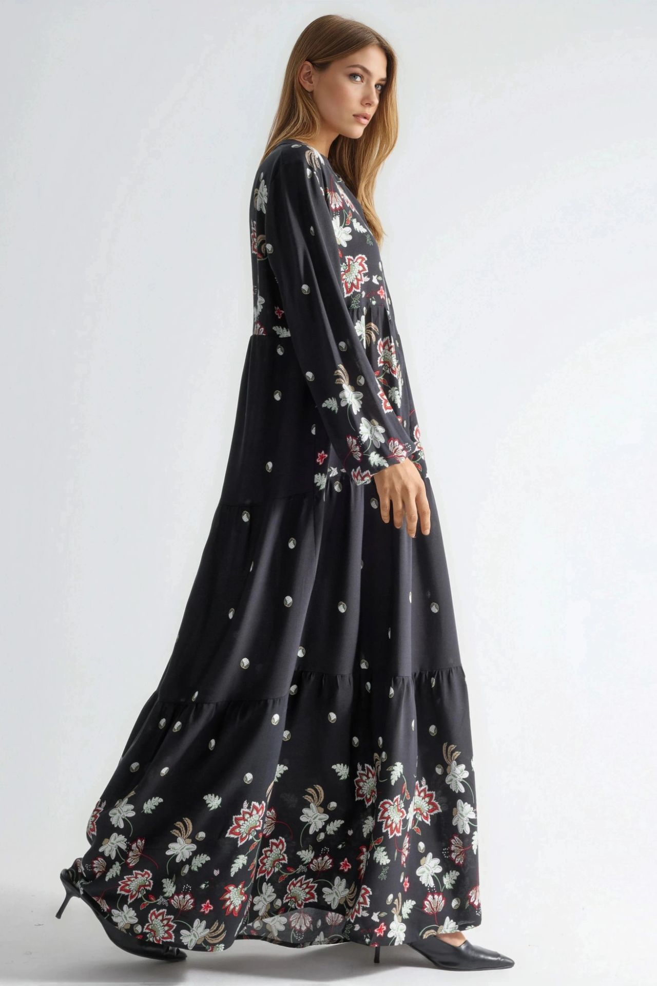 Patterned V-Neck Maxi Dress 2