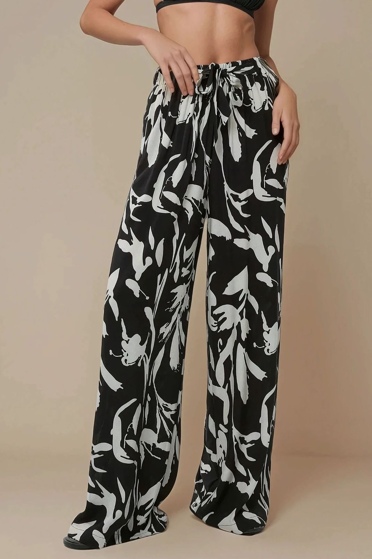 Wide Leg Elastic Waist Printed Pants