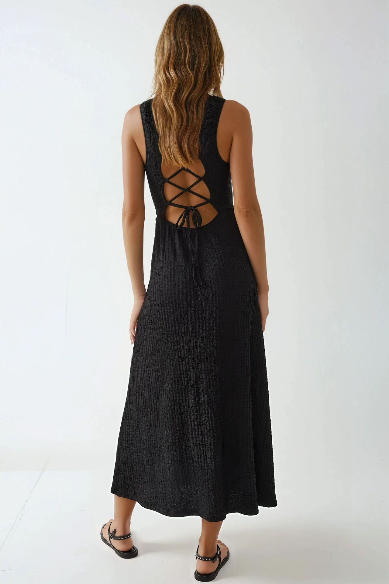Textured Midi Dress with Square Collar 2