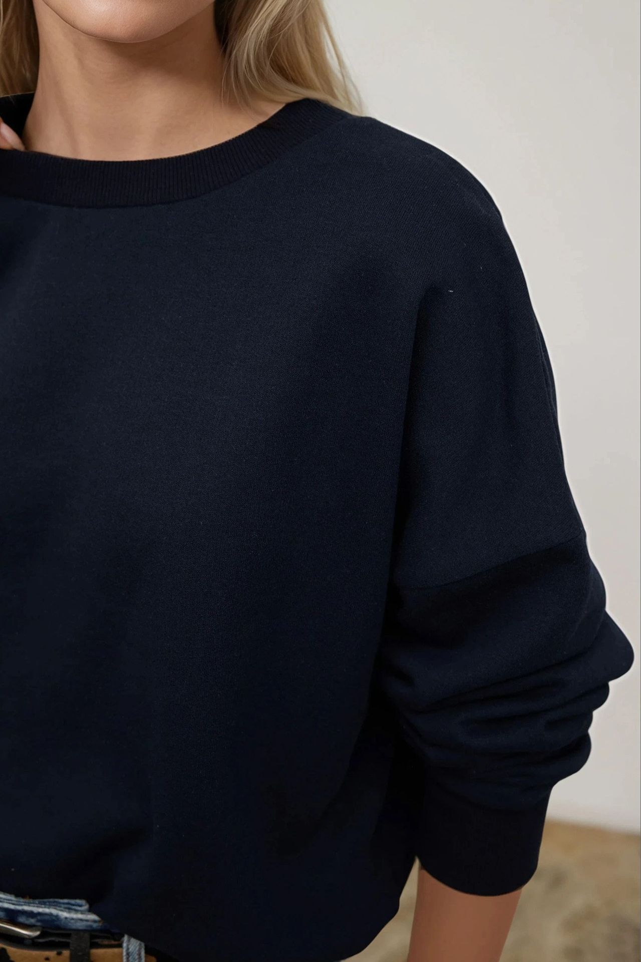 Oversized Crew Neck Basic Sweatshirt