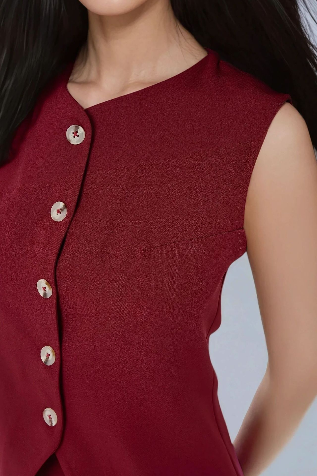 Fitted V-Neck Sleeveless Vest