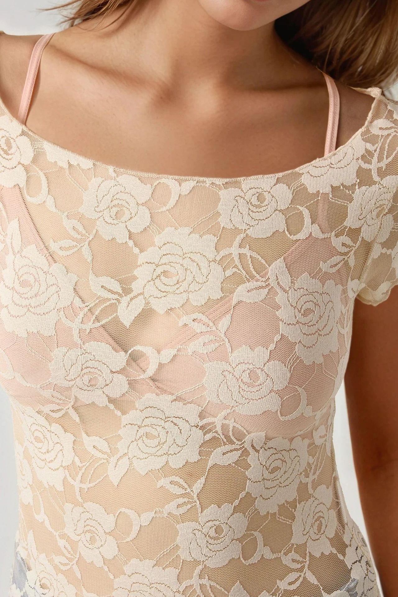 Floral Lace Crop Top Pika Collection 2