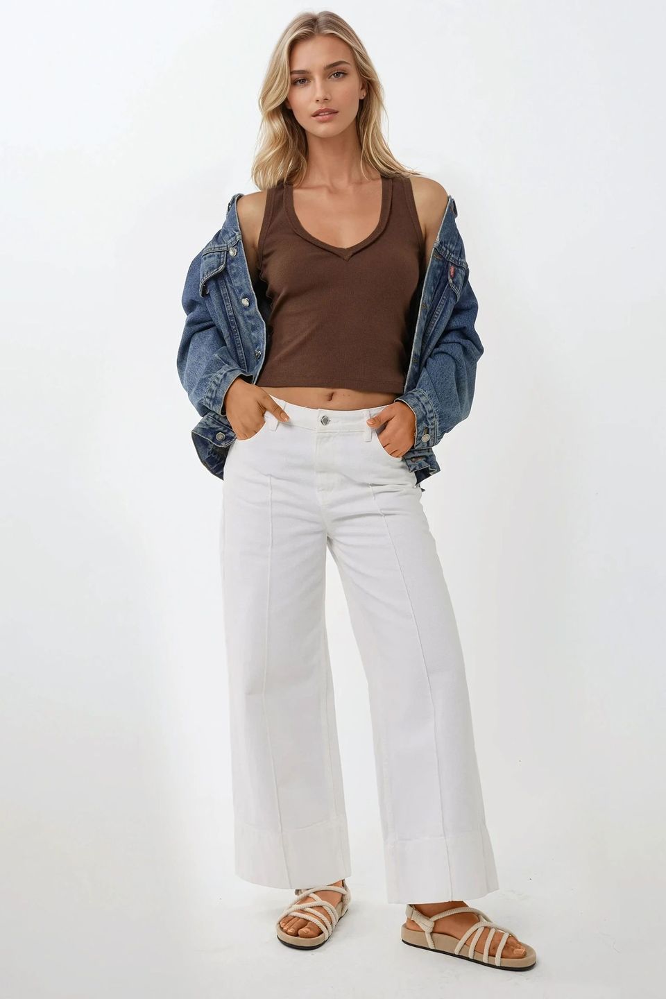Stitch Detail Textured V-Neck Sleeveless Slim Fit Top