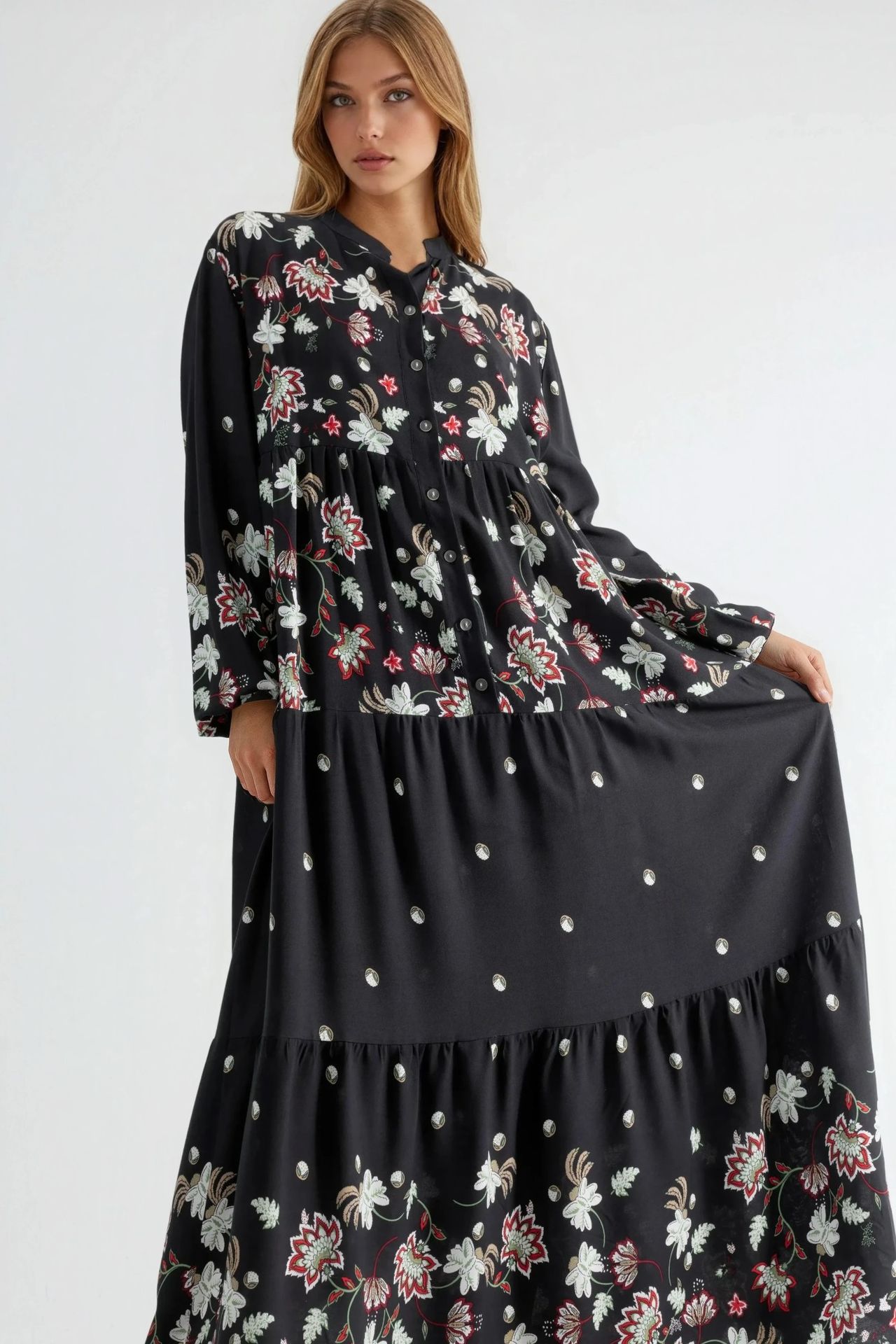 Patterned V-Neck Maxi Dress 3
