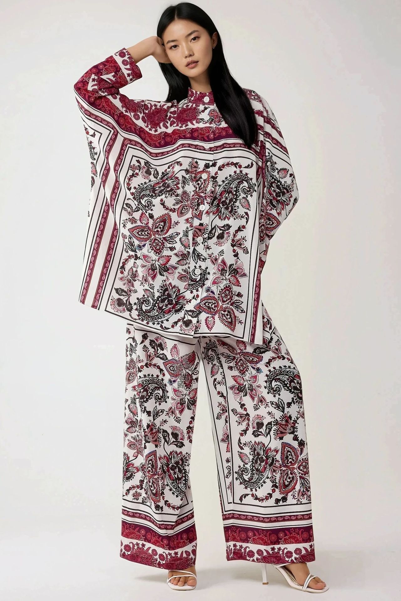 Printed Oversized Two-Piece Set with Crew Neck and Button Detail