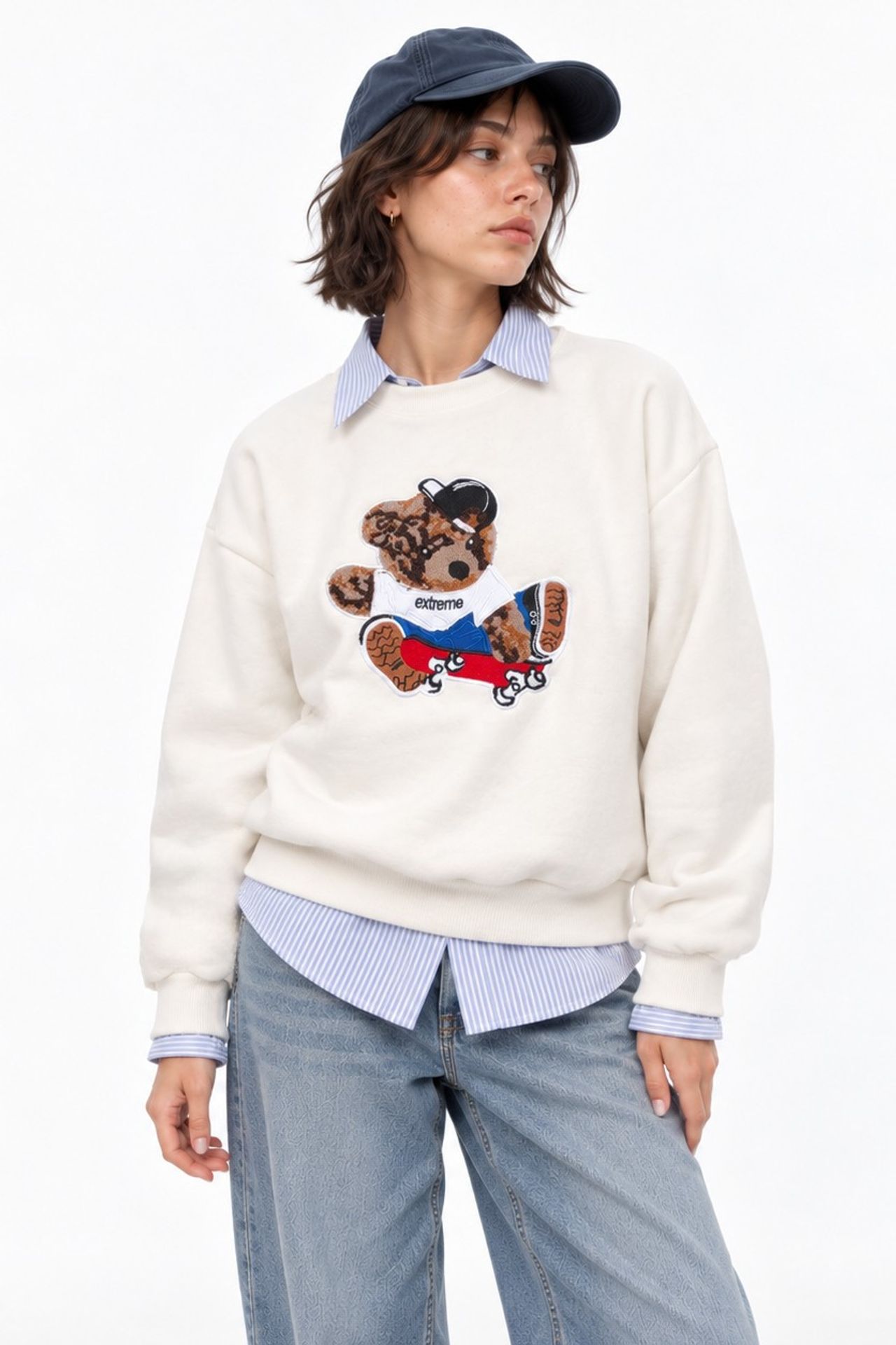 Embroidered Crew Neck Long Sleeve Sweatshirt 5