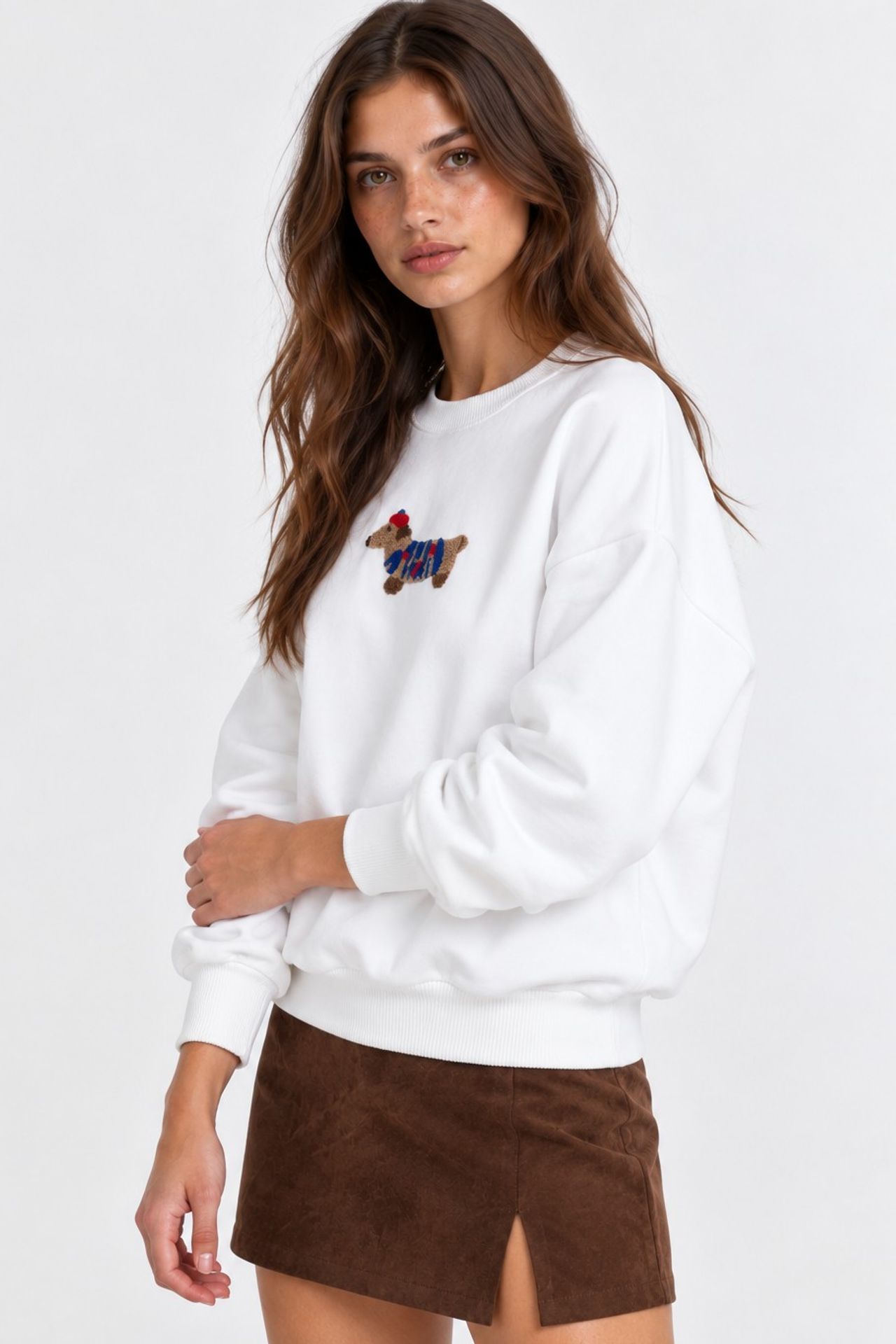 Oversized Embroidered Sweatshirt 2
