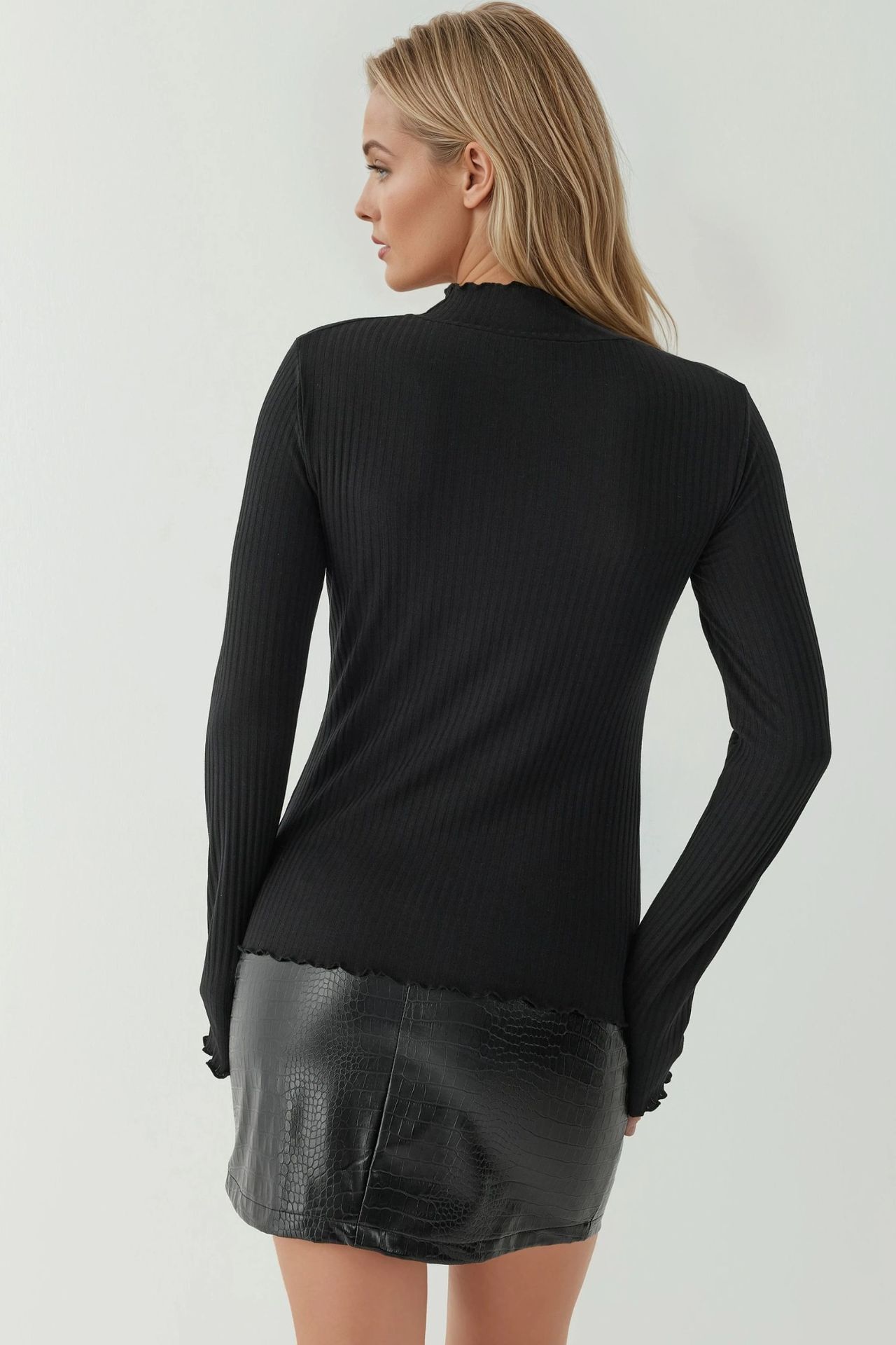 Textured Slim Fit Crew Neck Long Sleeve Top 3