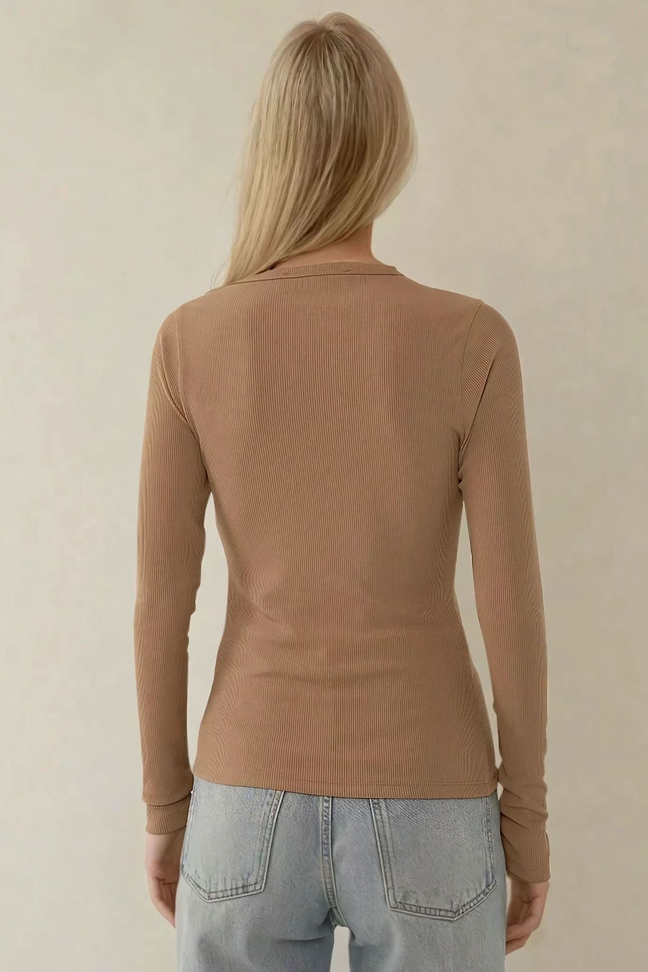 Slim Fit V-Neck Long Sleeve Top