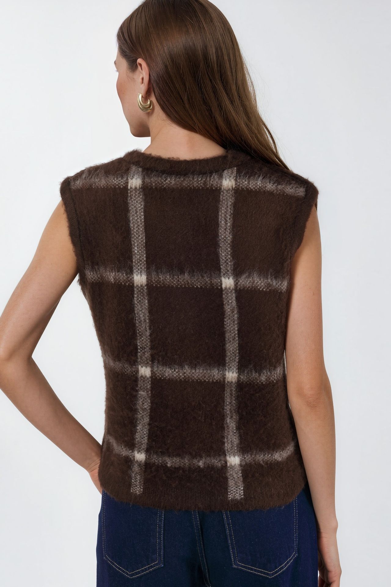 Plaid Crew Neck Sweater Vest with Buttons 3