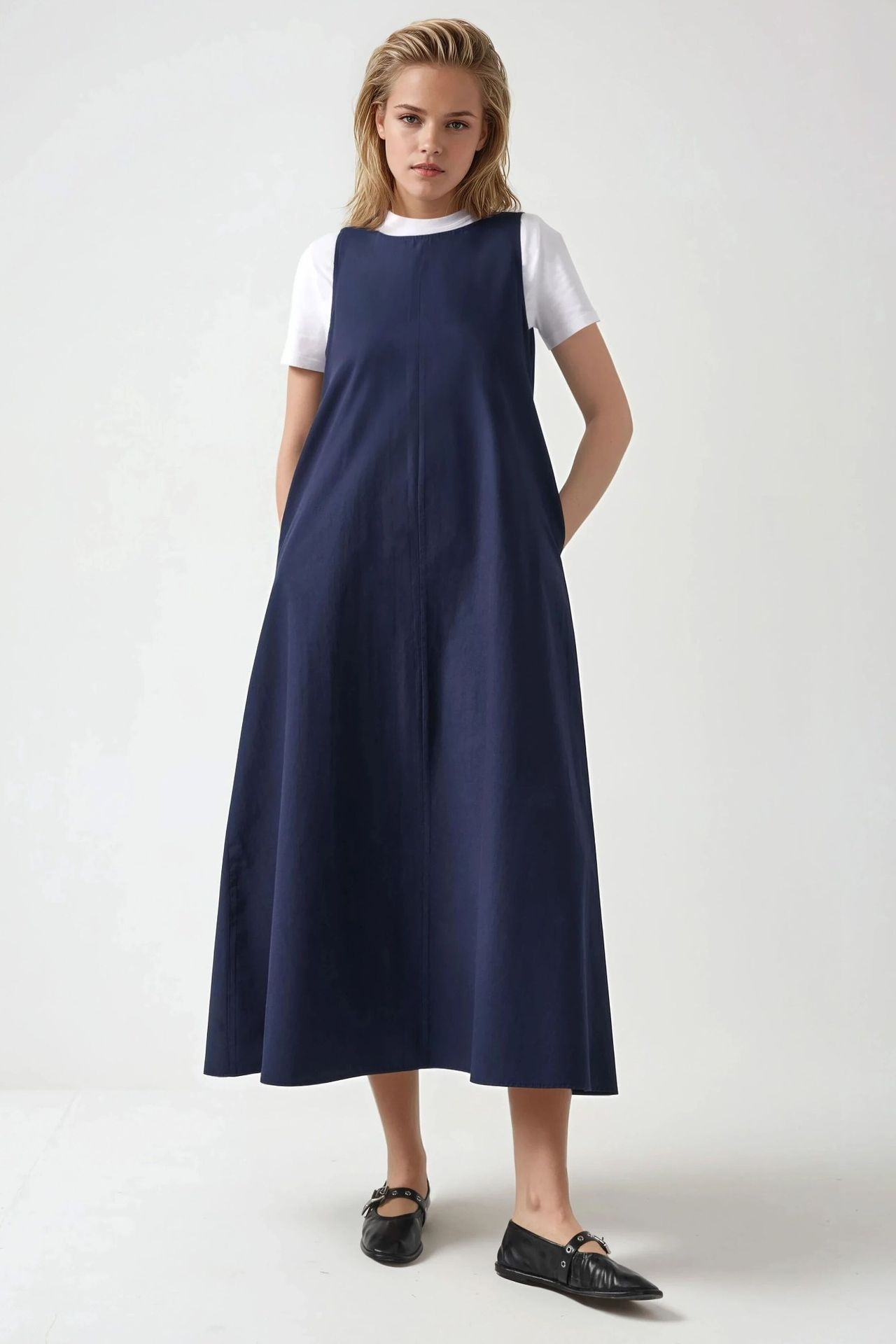 Crew Neck Sleeveless A-Form Maxi Dress