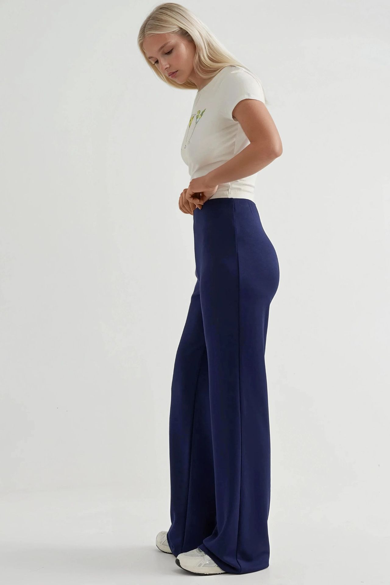Relaxed Fit Modal Touch Straight Leg Sweatpants 2