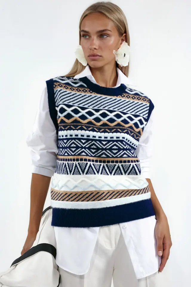 Geometric Knit Sweater Vest