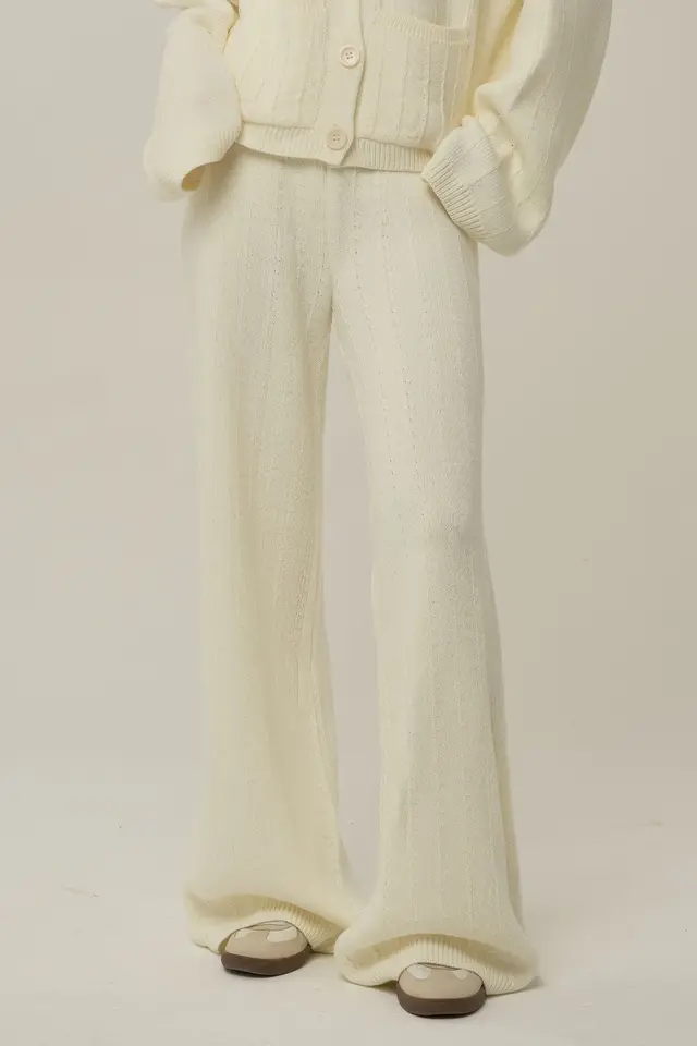 Textured Wide Leg Knit Pants