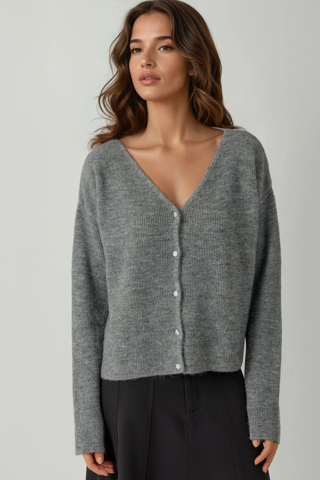 Ultra Soft V-neck Buttoned Dual-use Cardigan 7