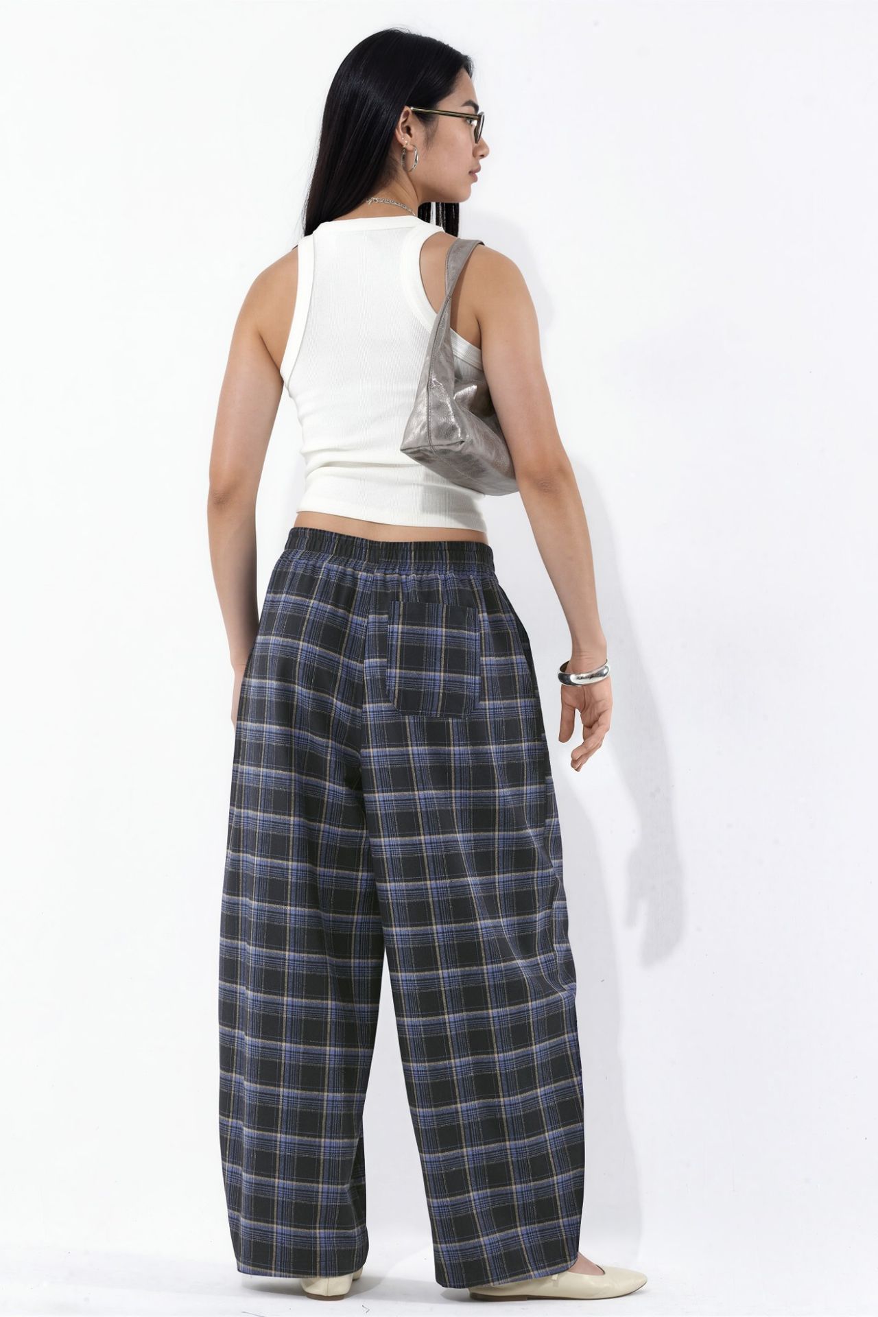 Elastic Waist Pocket Detail Plaid Pants 5